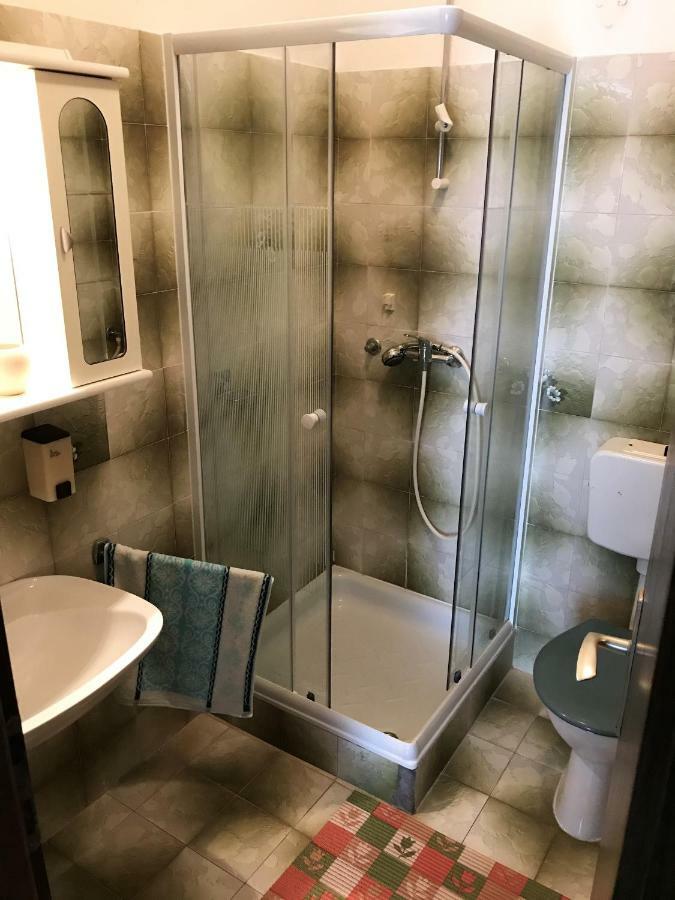 Apartments Markelj Lovrečica Kültér fotó
